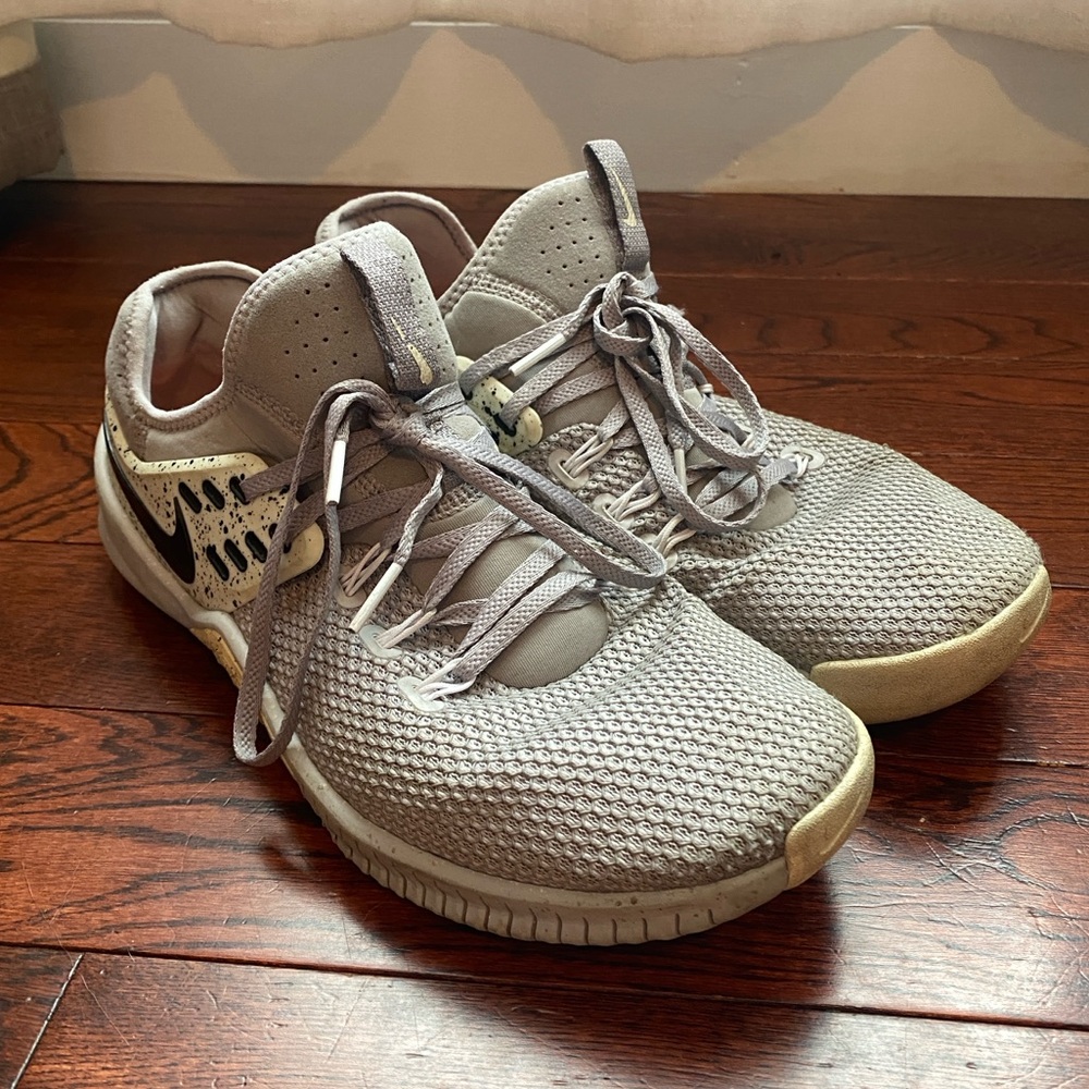 Nike Men’s Metcon Sneakers Size 10